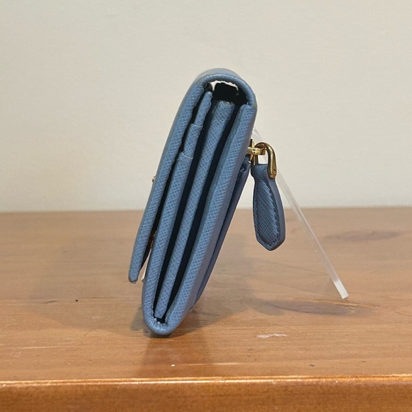 Prada blue saffiano leather large wallet - Picture 5 of 10